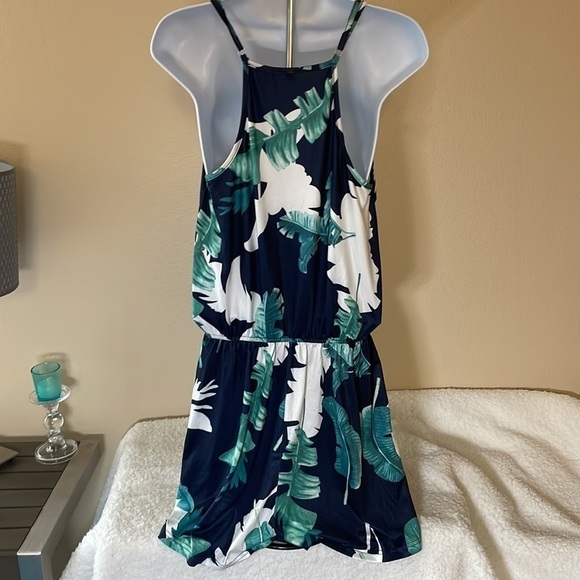 ROMPER Size Large - Picture 5 of 9